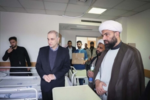 عیادت مسئول دفتر نهاد نمایندگی مقام معظم رهبری در  دانشگاه علوم پزشکی تهران از بیماران بیمارستان سینا 
